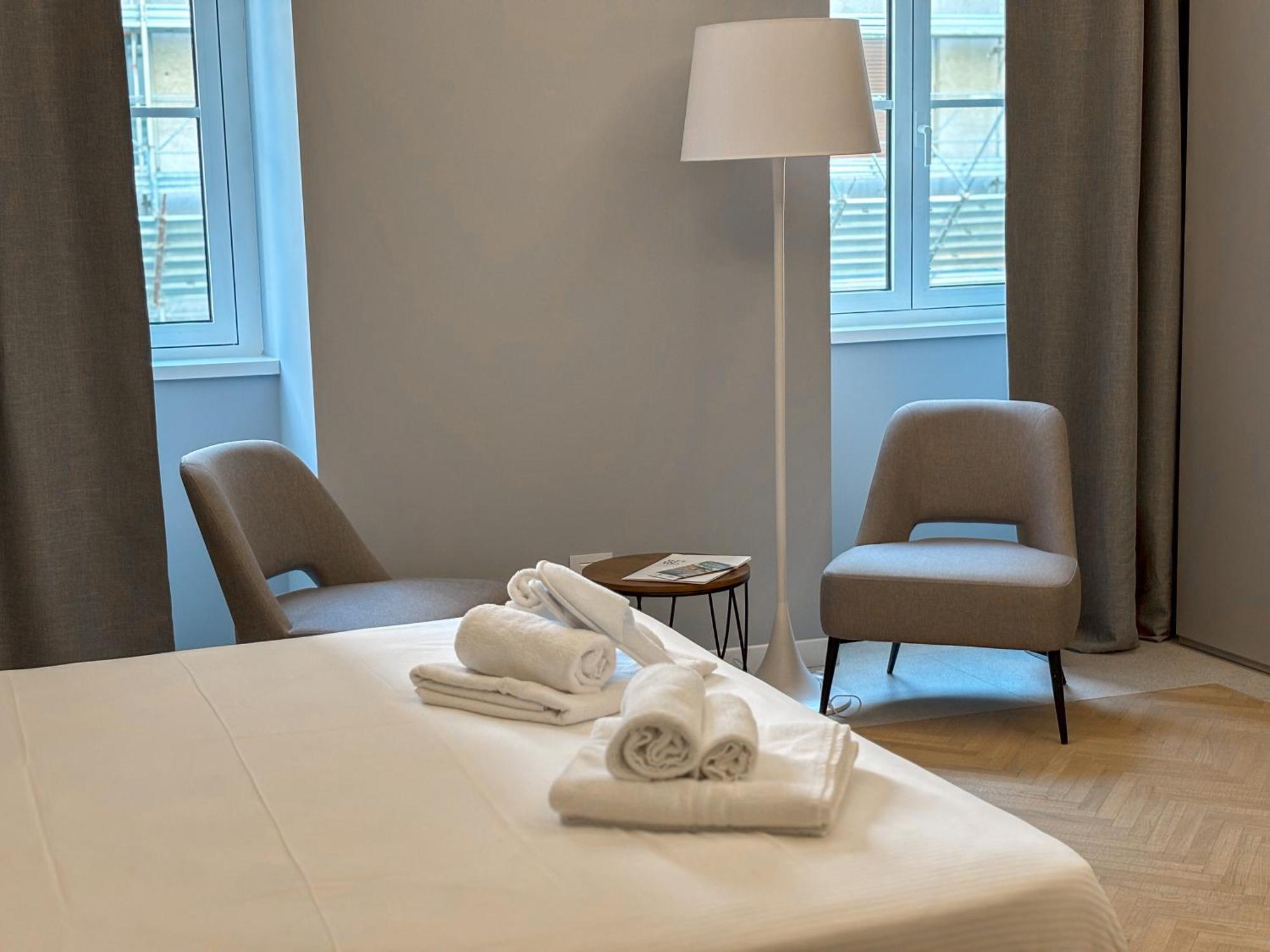 Teatro Romano Exclusive Suites ตรีเอสเต ภายนอก รูปภาพ