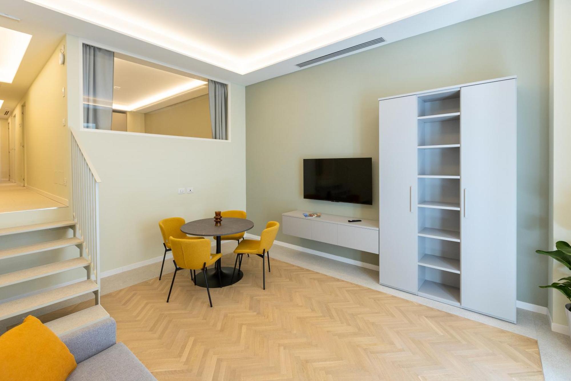 Teatro Romano Exclusive Suites ตรีเอสเต ภายนอก รูปภาพ